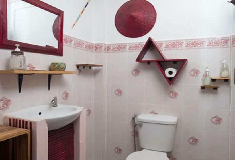 غرفة قياسية, Cold River