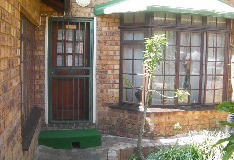 اتاق استاندارد, House On York
