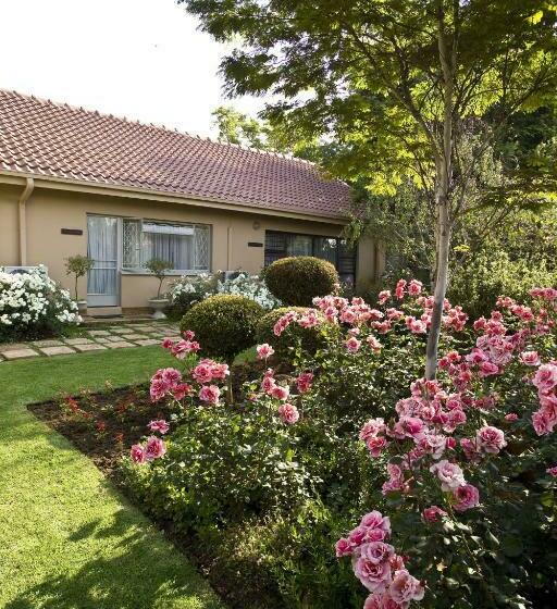 家庭间, Royal Ridge Guest House