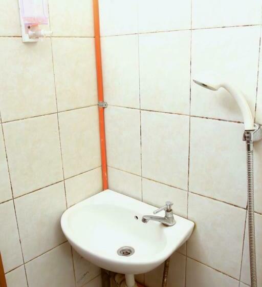 Standard Szoba Megosztott Fürdővel, Unique Guesthouse