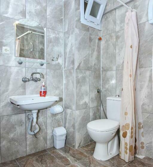 اتاق استاندارد سه نفره, Yade Apart Pansiyon