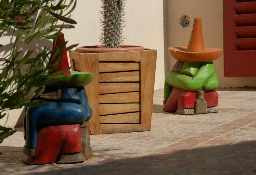 スタンダードルーム, B&b Val D Azur