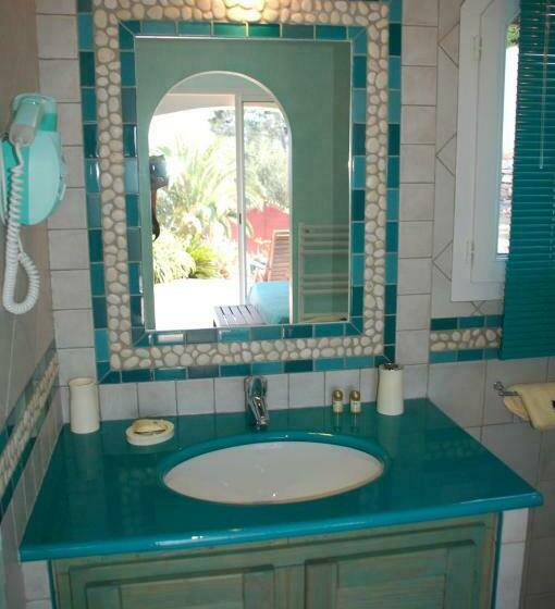 اتاق استاندارد, B&b Val D Azur