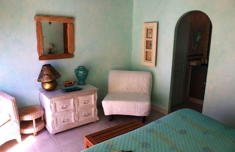 スタンダードルーム, B&b Val D Azur