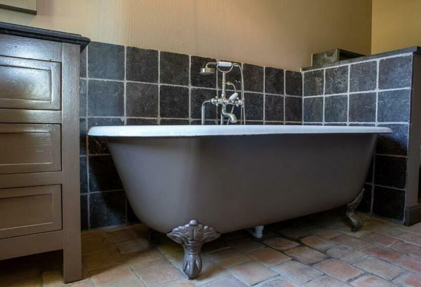 豪华家庭房间, Château De Planchevienne