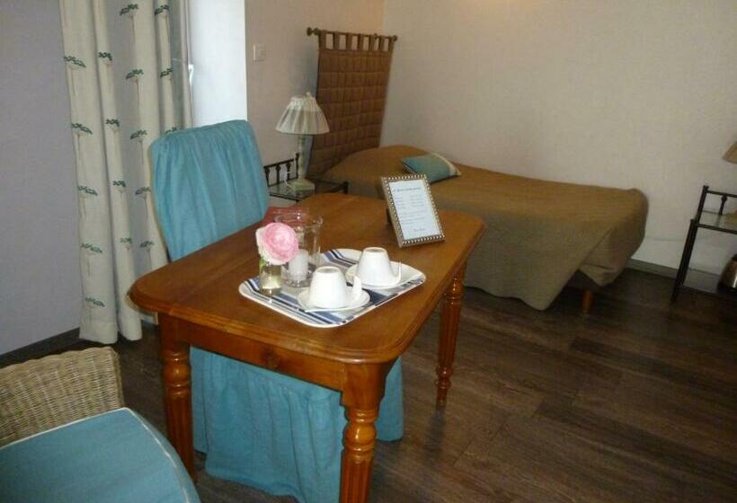 غرفة قياسية ثلاثية, Domaine Du Fief Aux Dames