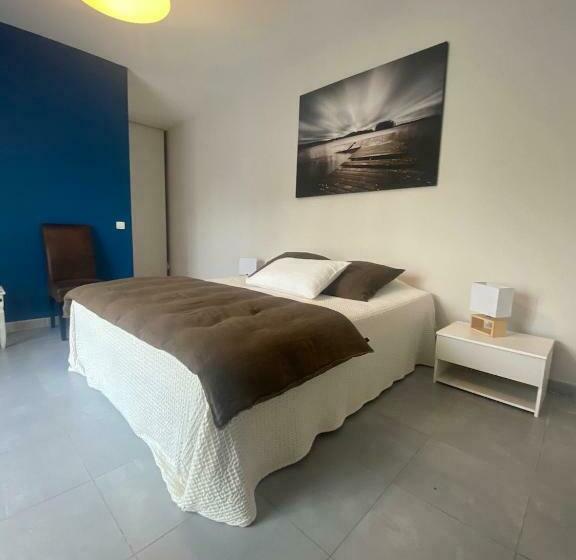 Номер Superior, Les Centaurines