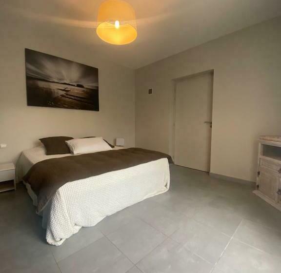 Номер Superior, Les Centaurines