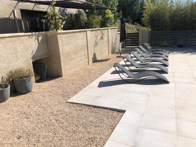 Номер Superior, Les Centaurines