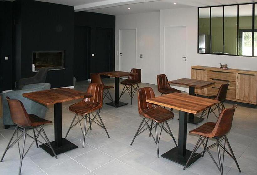 Номер Стандарт, Les Centaurines