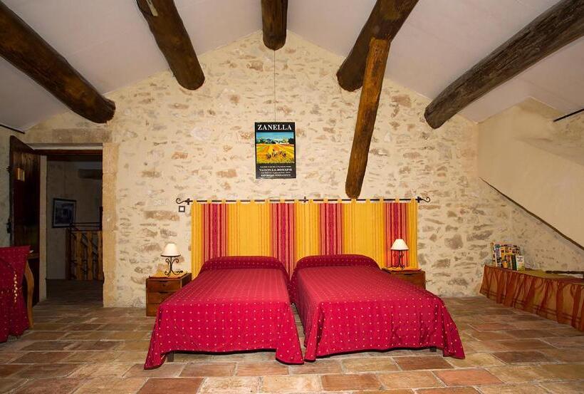 غرفة عائلية, Maison D Hôtes Lou Geneste