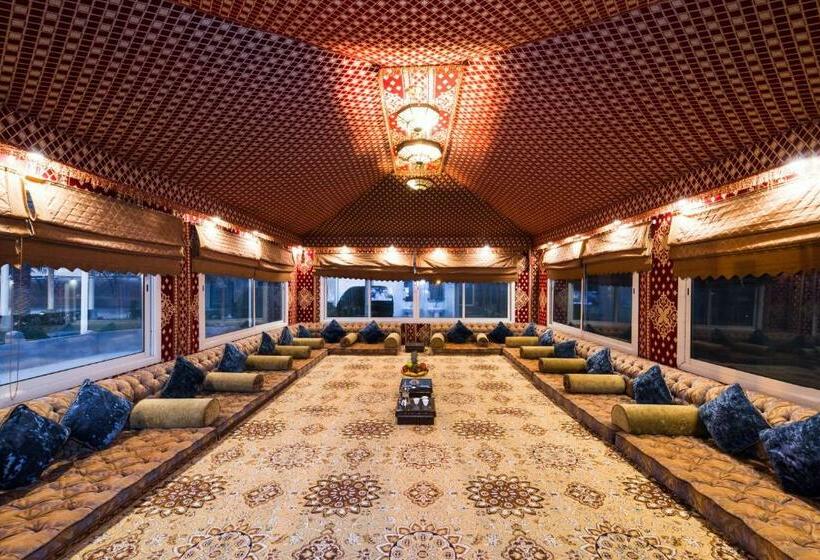 别墅: 1间卧室带游泳池, Boudl Al Nakheel