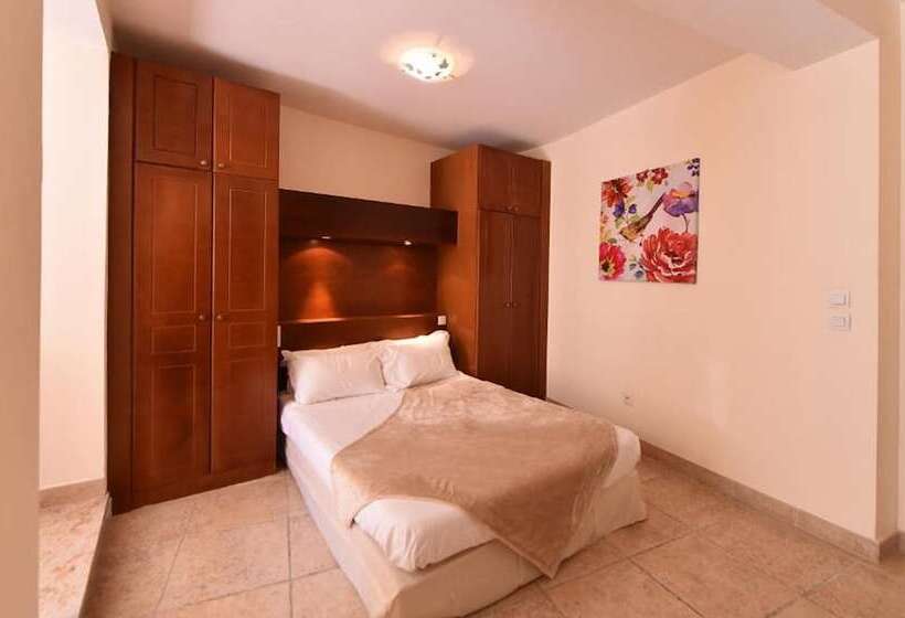 חדר סטנדרט יחיד, Arena Restaurant Le Refuge