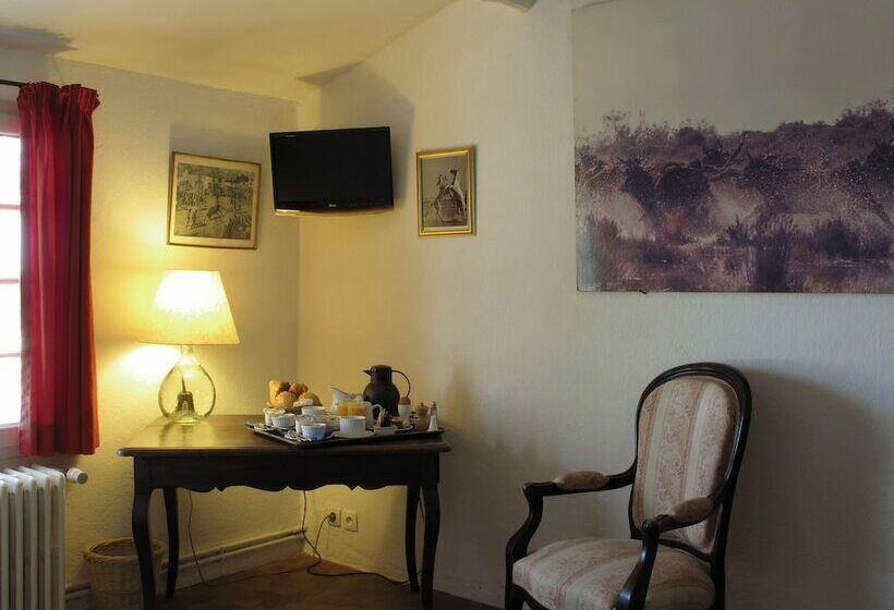 اتاق استاندارد, Cacharel