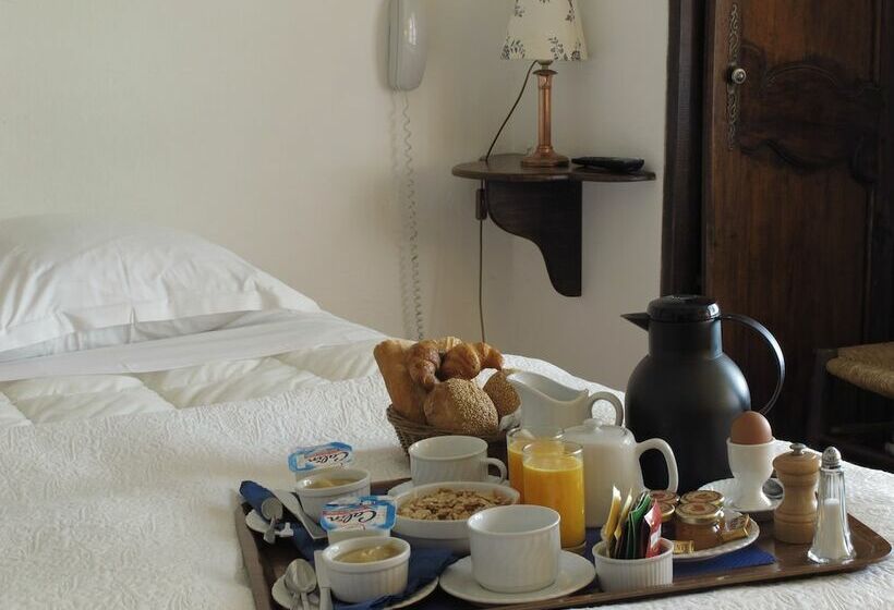 اتاق استاندارد, Cacharel