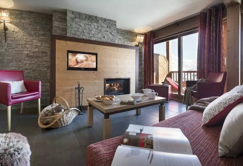 3 Bedroom Duplex Apartment, Chalet Montana Airelles