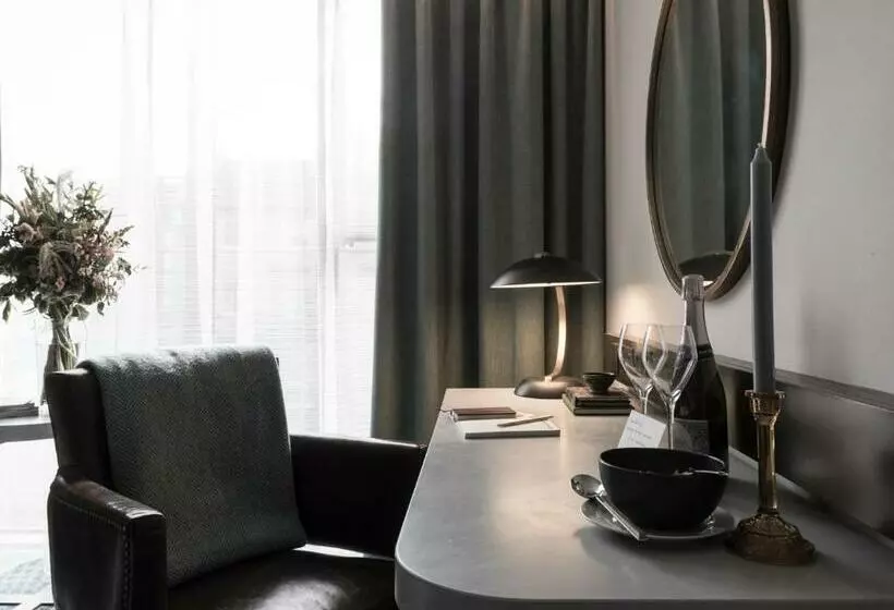 キングサイズベッドのエクゼクティブルーム, Clayton Hotel Cambridge