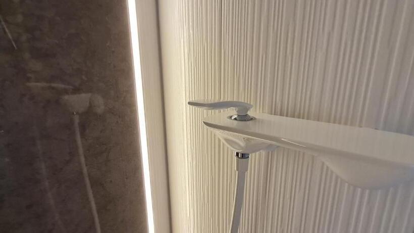 Номер Deluxe, Domizil