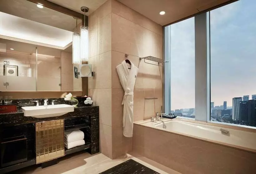 キングサイズベッドのスタンダードルーム, Fairmont Chengdu