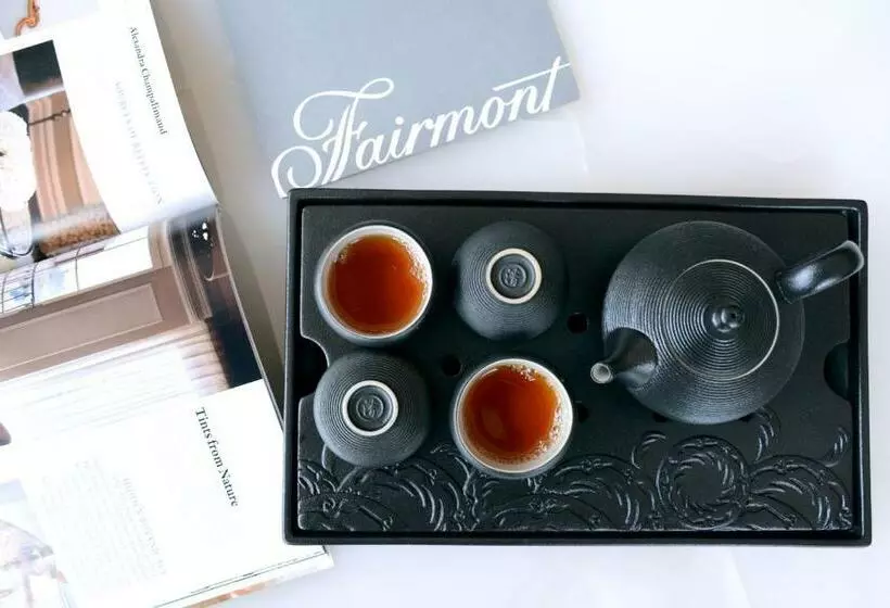 キングサイズベッドのデラックスルーム, Fairmont Chengdu