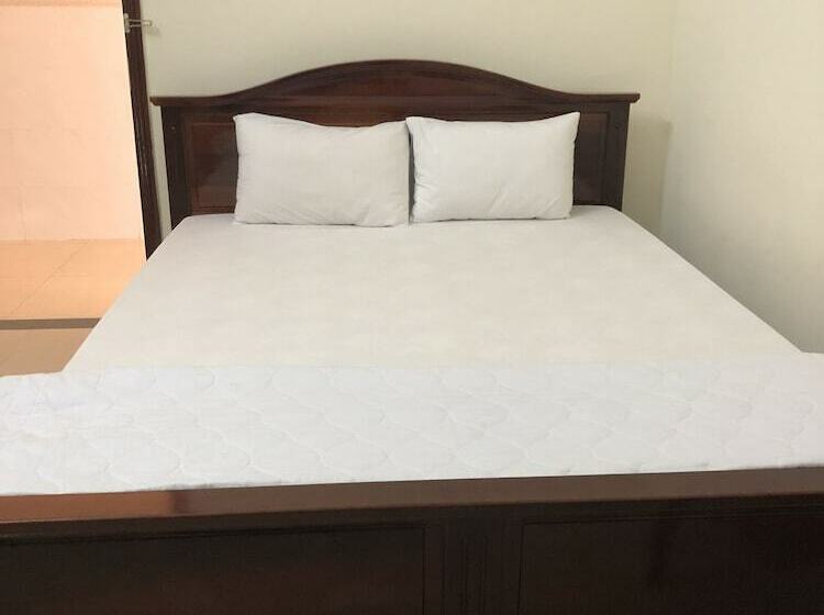 اتاق استاندارد, Hoang Ngoc