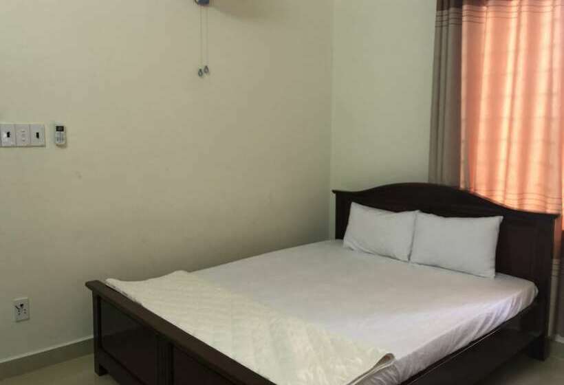 اتاق استاندارد, Hoang Ngoc