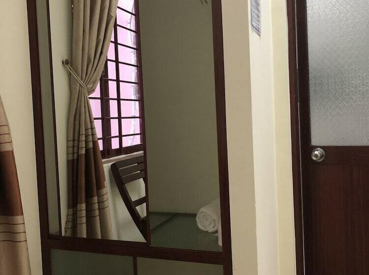 اتاق استاندارد, Hoang Ngoc