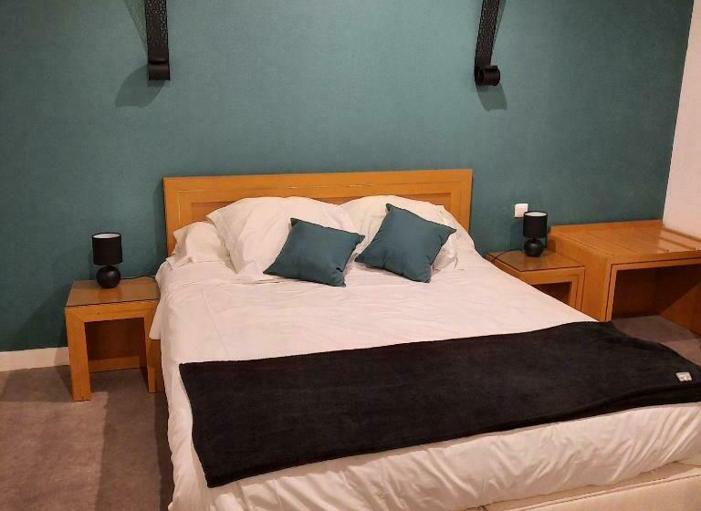 스탠다드 룸, Les 3 Pigeons