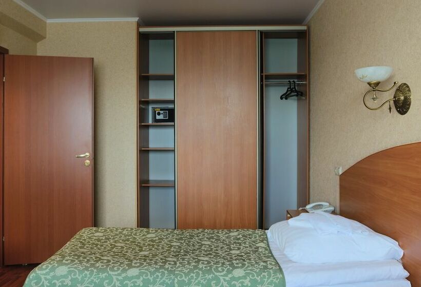 Comfort Room, Moskabelmet