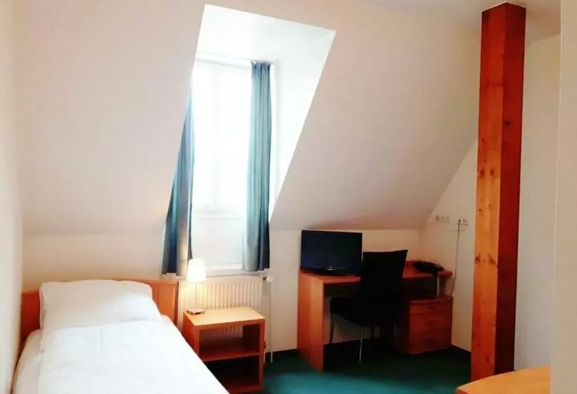 Economy Single Room, Restaurant Erbprinz Walldorf