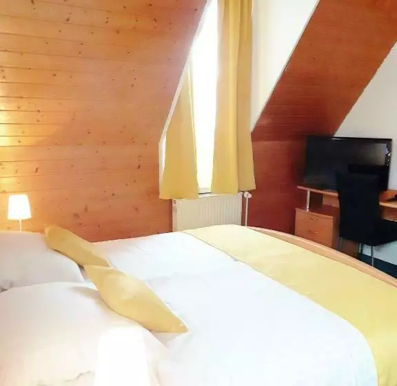 Standard Room, Restaurant Erbprinz Walldorf
