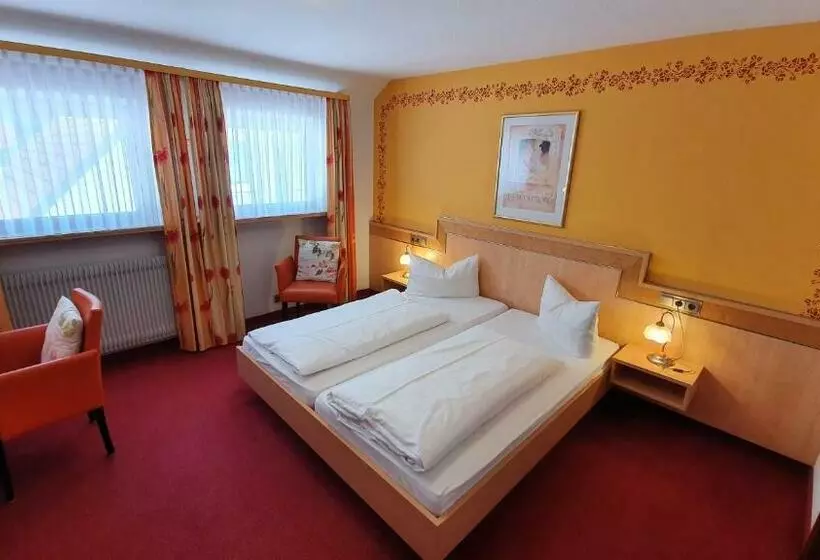 Deluxe Quadruple Room, Restaurant Rebstock