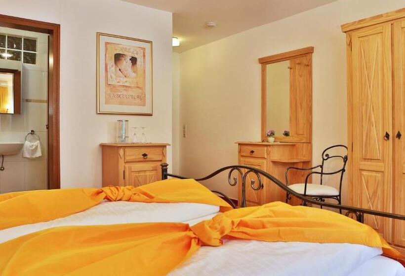 스탠다드 룸, Restaurant Rebstock