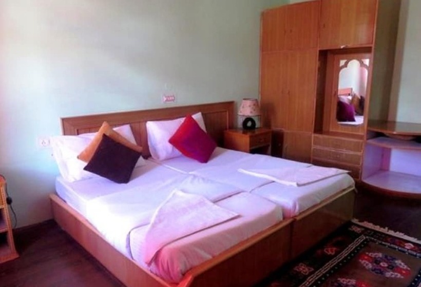 Standard-huone, Tih Hotel Maryul