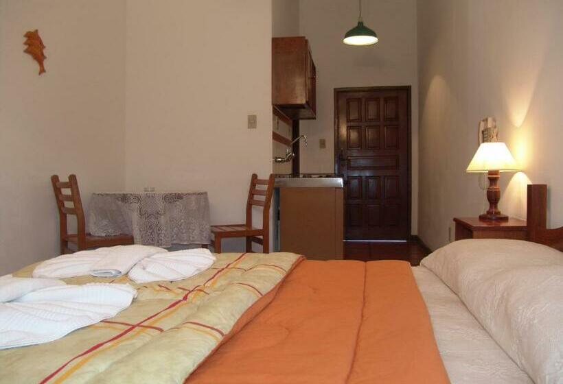 דירת חדר, La Alhambra Apart