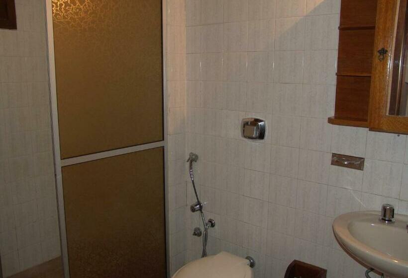 דירת חדר, La Alhambra Apart