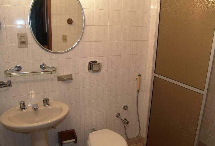 דירת חדר, La Alhambra Apart