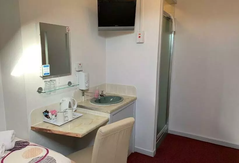 اتاق استاندارد با سرویس بهداشتی مشترک, Austins Self Service Guest House