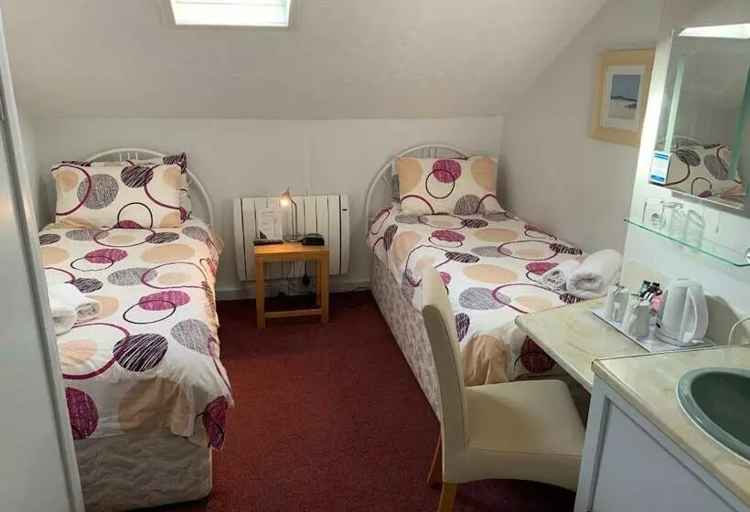 اتاق استاندارد با سرویس بهداشتی مشترک, Austins Self Service Guest House