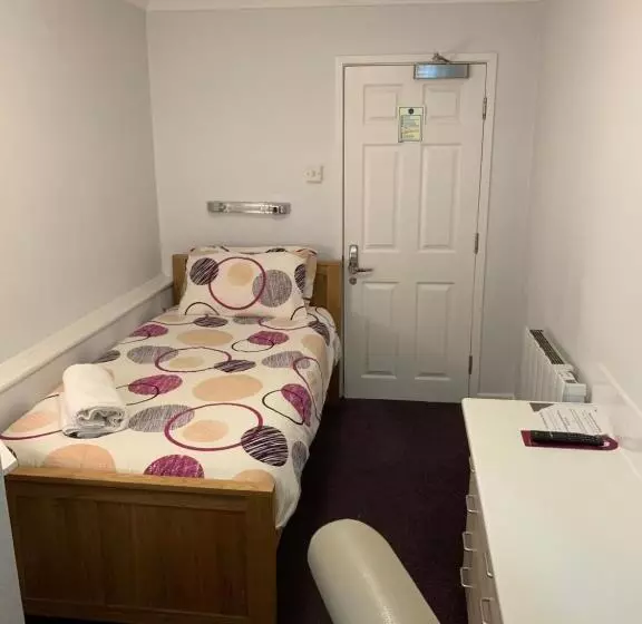 اتاق اکونومی یک تخته, Austins Self Service Guest House