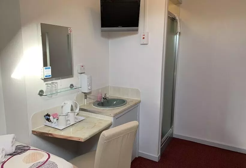 اتاق استاندارد با سرویس بهداشتی مشترک, Austins Self Service Guest House