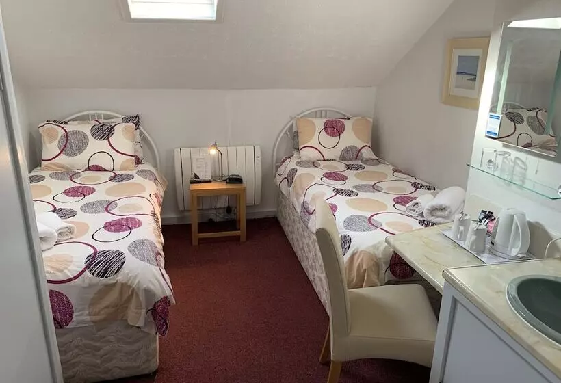 اتاق استاندارد با سرویس بهداشتی مشترک, Austins Self Service Guest House