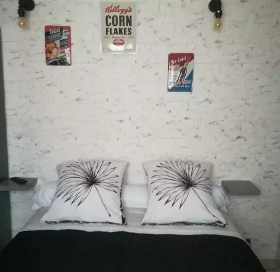 プールビュースタンダードルーム, Chambre D Hôtes Villa De La Sueur Au Bonheur