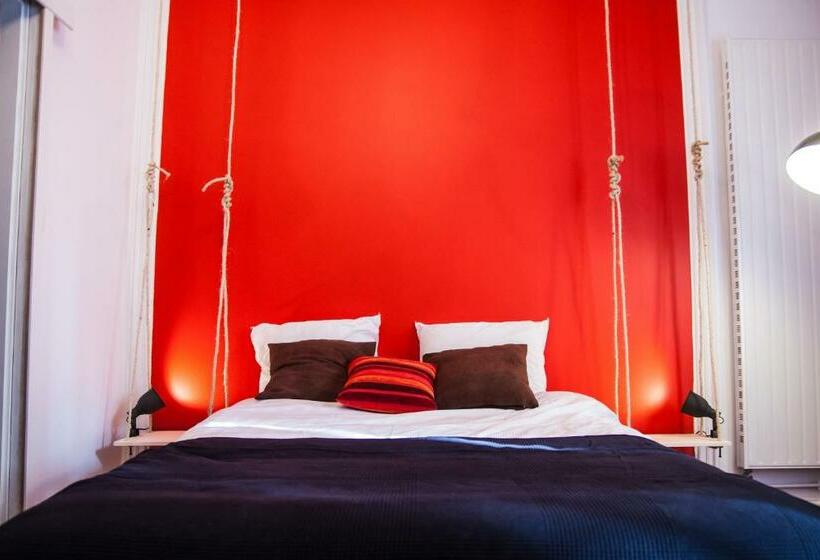 Номер Стандарт, Félix Dort