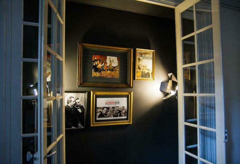 Номер Стандарт, Félix Dort