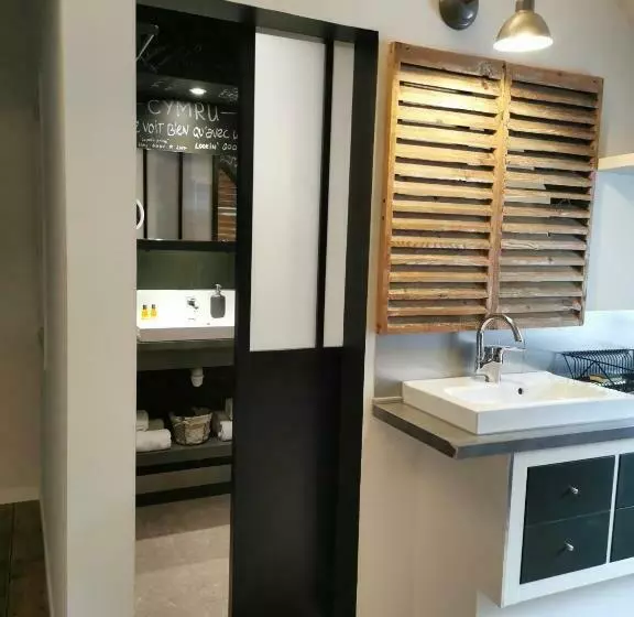 プレステージスイート, La Tannerie De Montreuil