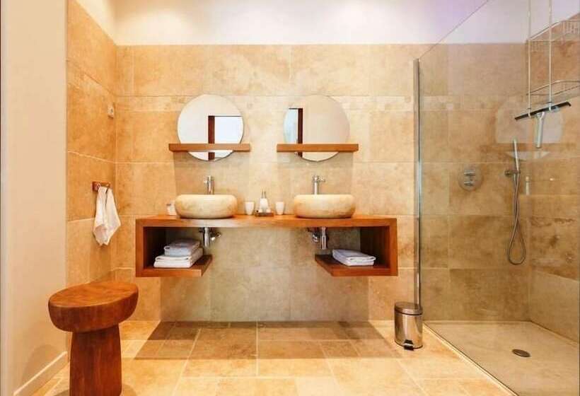 デラックスルーム, Les Mazets Du Luberon