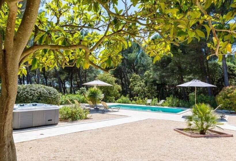 デラックスルーム, Les Mazets Du Luberon