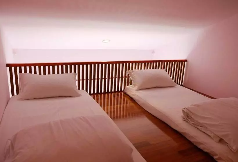 اتاق استاندارد با چشم‌انداز دریا, Bridge12th B&b