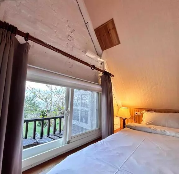 کلبه ییلاقی, Bridge12th B&b